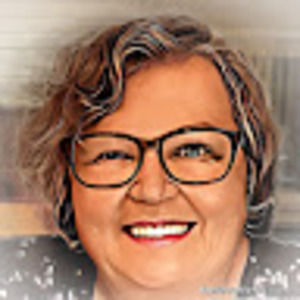 Meet your Posher, Deborah